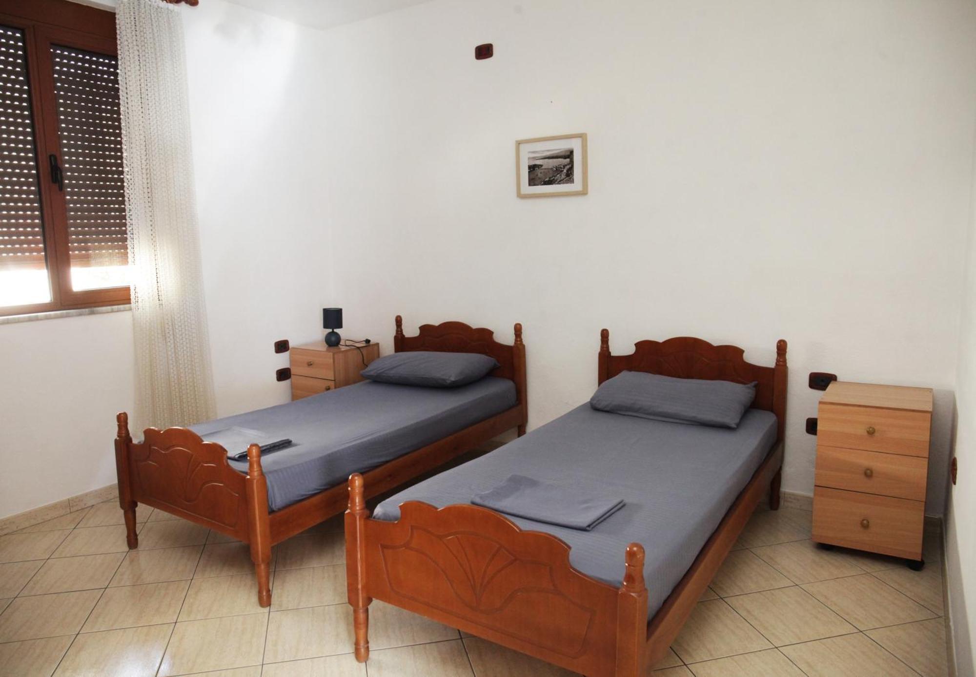 Cozy 2 Bedroom 10 Min Walk To Center Appartement *